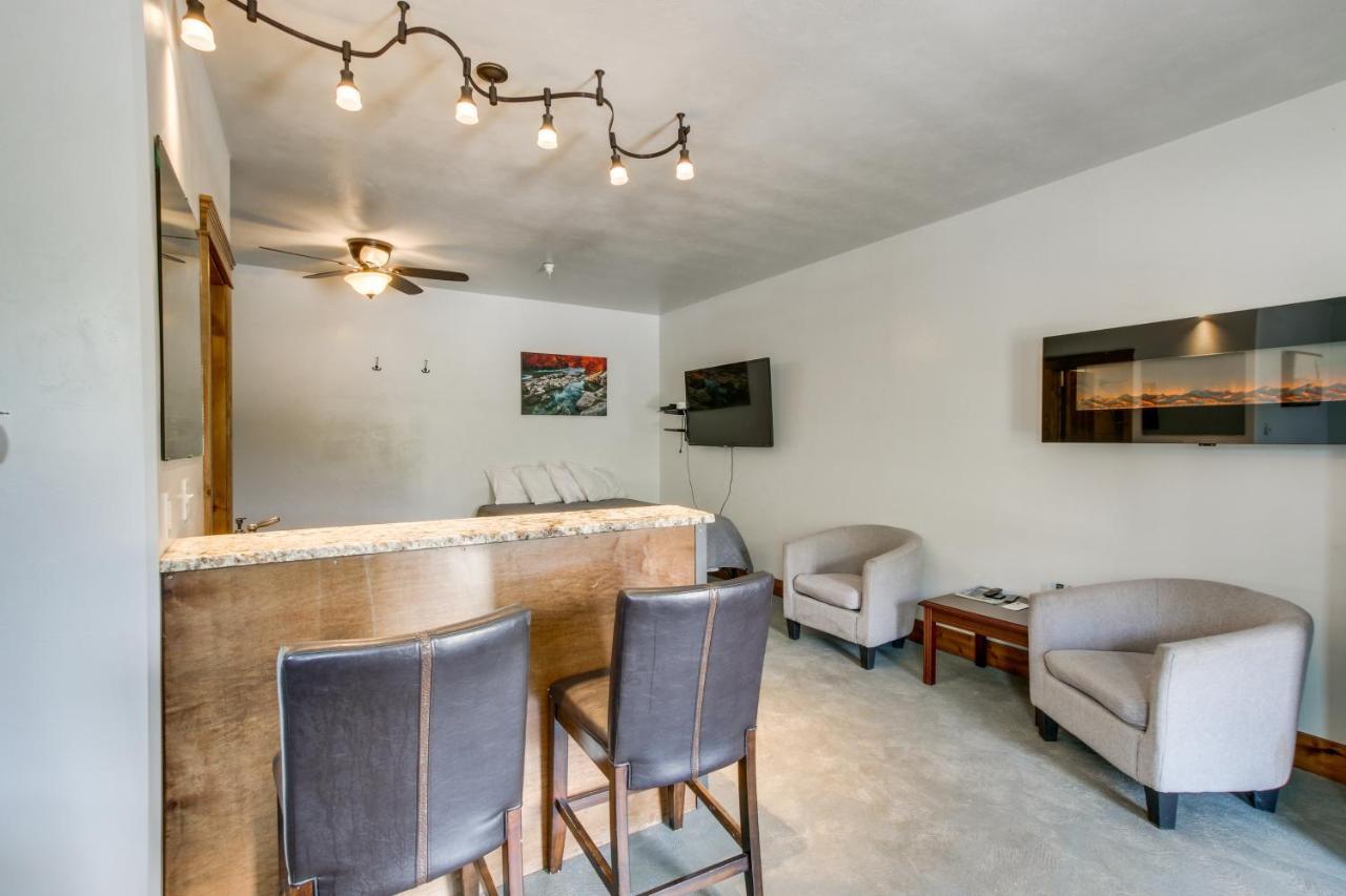 Central Lava Hot Springs Studio With Deck And Views! Εξωτερικό φωτογραφία